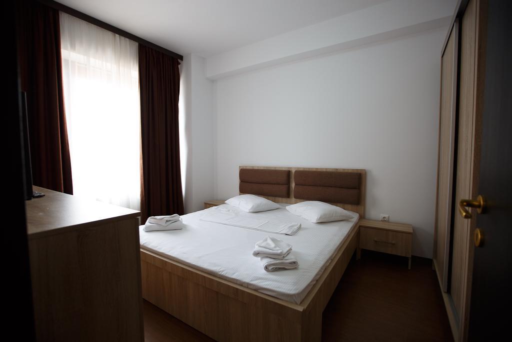 Theo Summerland Seaview Mamaia Luaran gambar