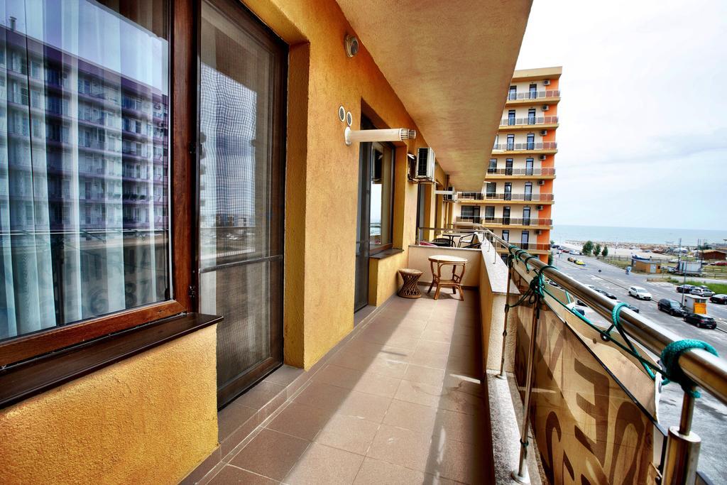 Theo Summerland Seaview Mamaia Luaran gambar